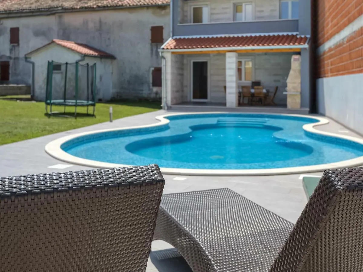 Holiday Home Mario 2 By Interhome Hreljići 0*,